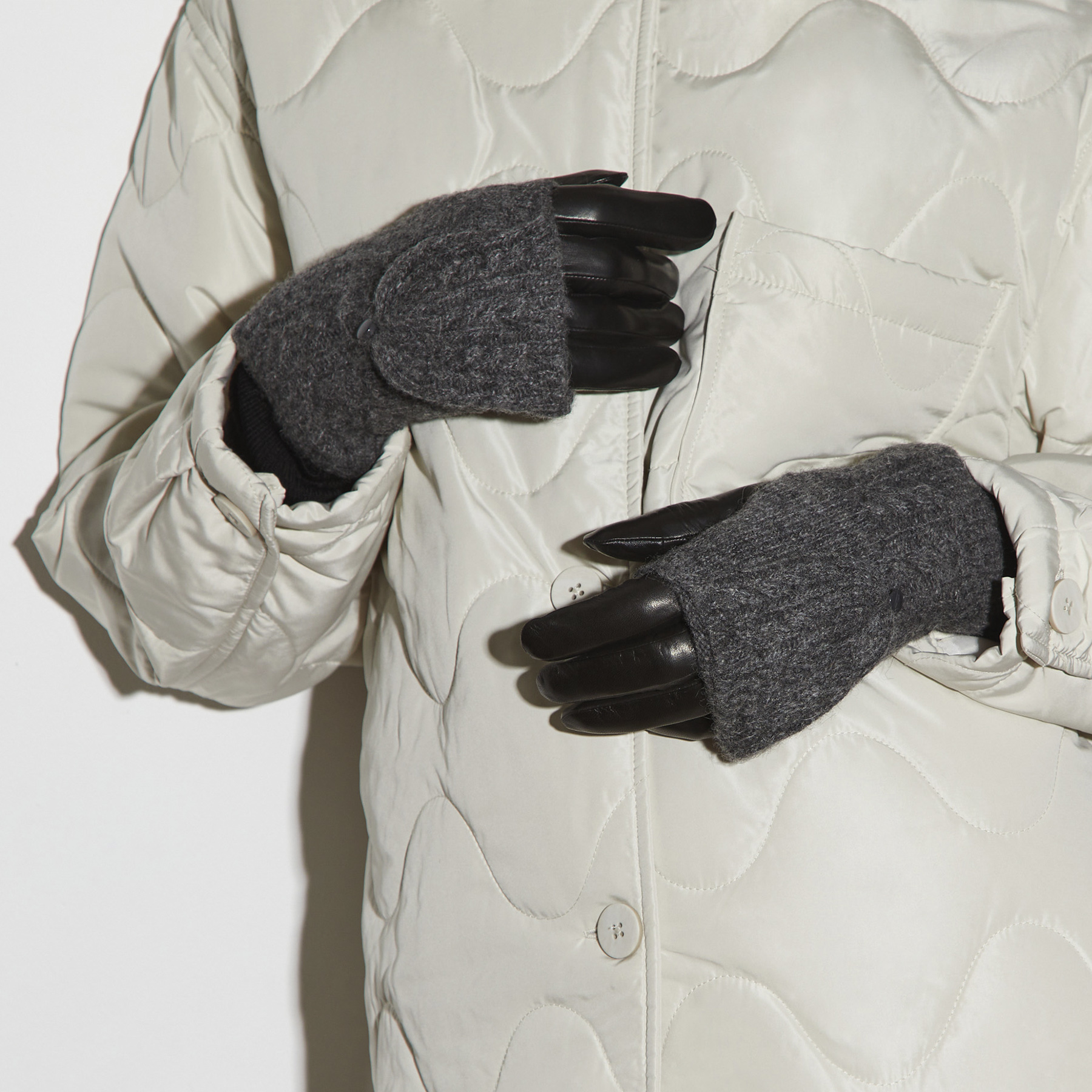 

Перчатки женские Ekonika EN33954 black/dk.grey, р. 7