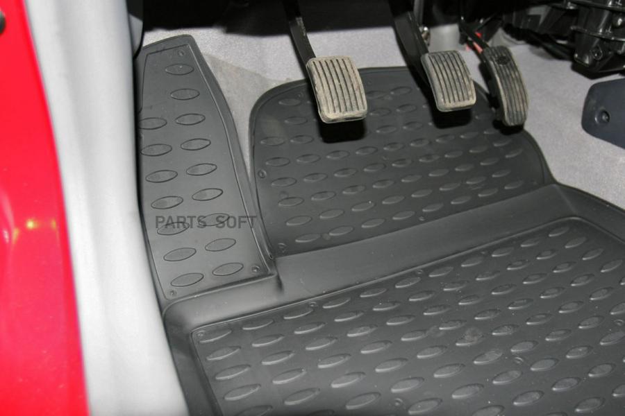 

Комплект ковриков в салон автомобиля Autofamily NLC2508210