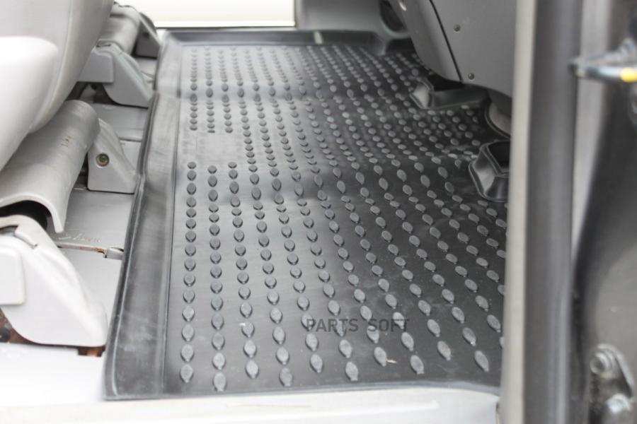 

Комплект ковриков в салон автомобиля Autofamily NLC4848210K