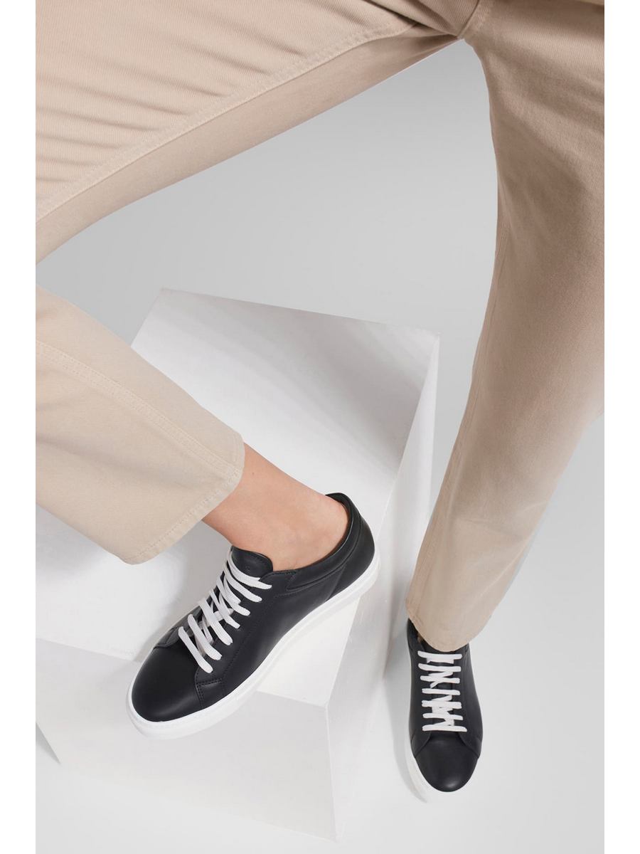 

Кеды унисекс Emporio Armani 001420735 черные 35.5 EU, Черный, 001420735