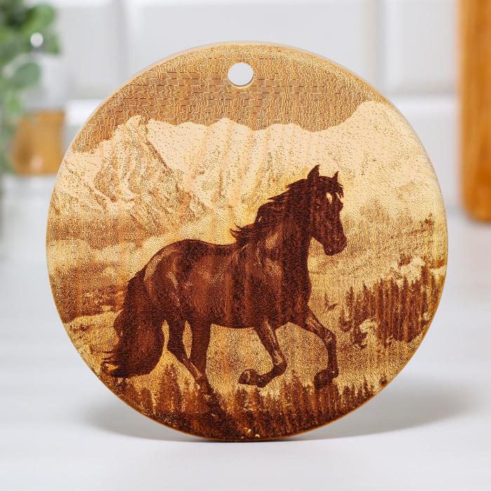 фото Доска из массива кедра «лошадь», круглая, 18 × 18 см nobrand