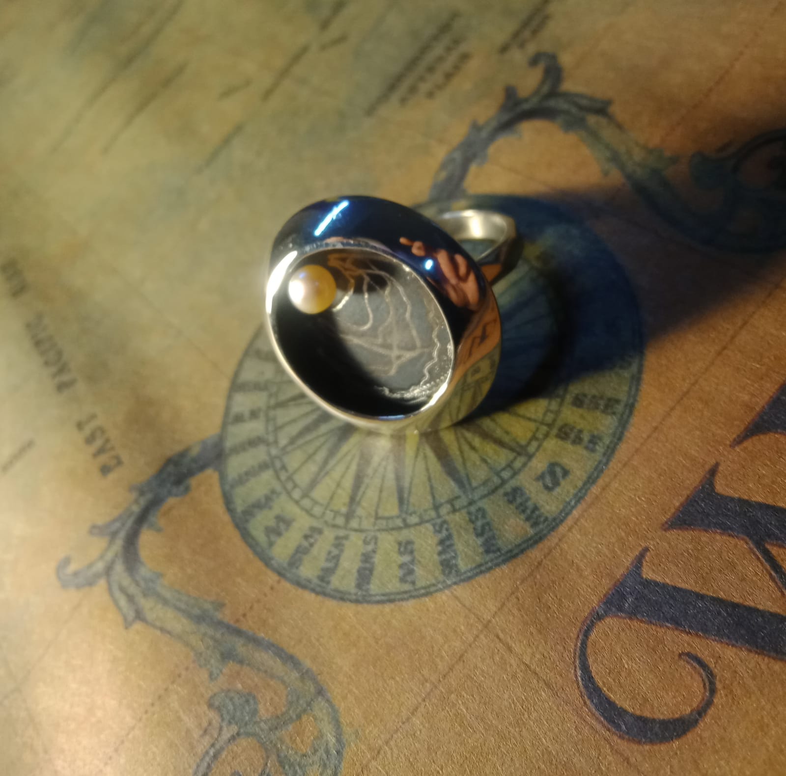 

Кольцо из серебра р. 18 NoBrand тональ, жемчуг природный, тональ