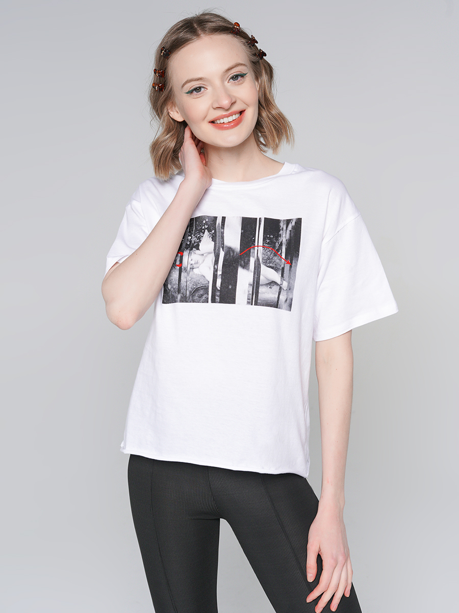 

Футболка женская ТВОЕ 90028 белая XL, 90028