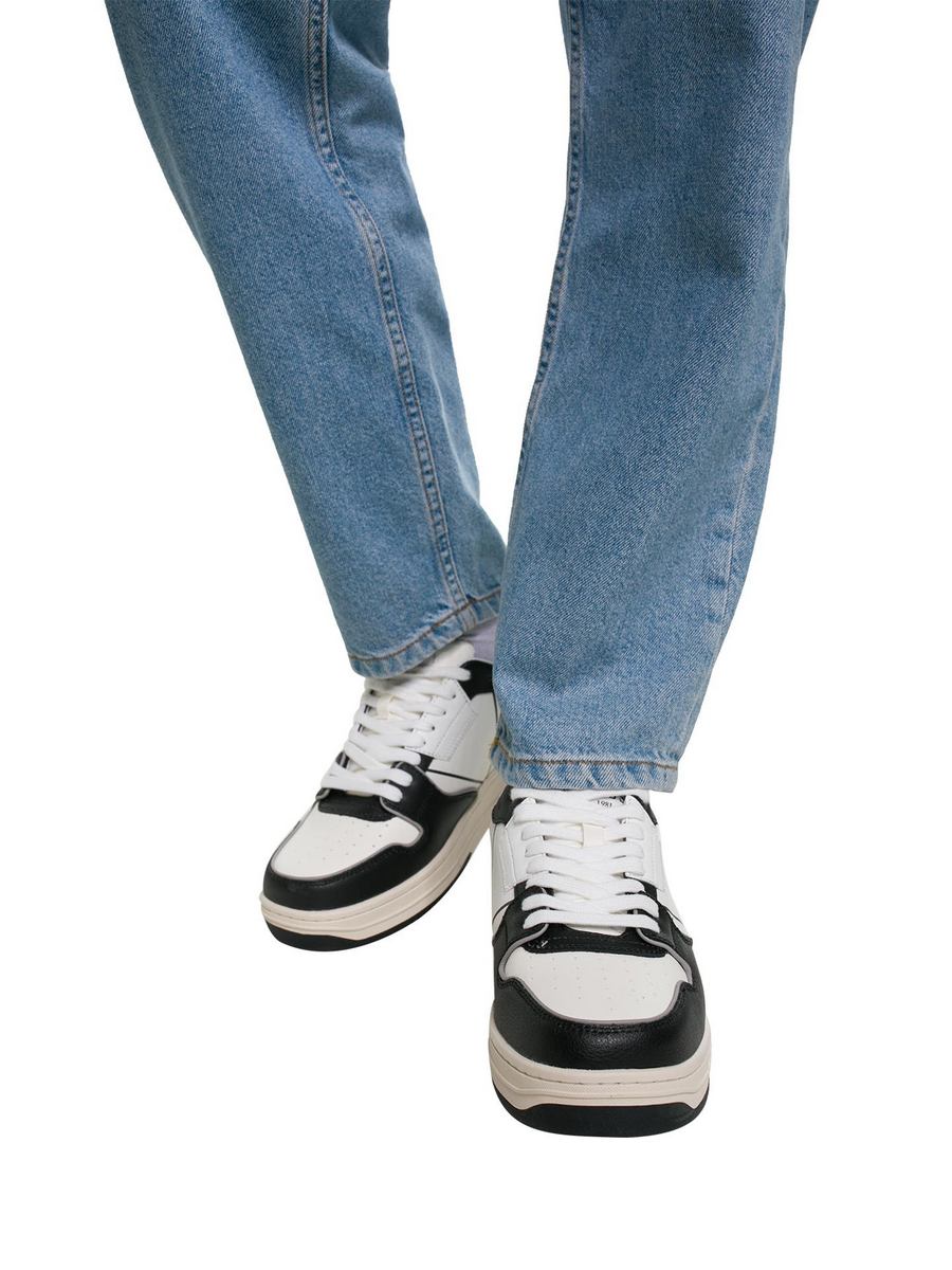 

Кеды мужские Guess 001425892 белые 43 EU, Белый, 001425892