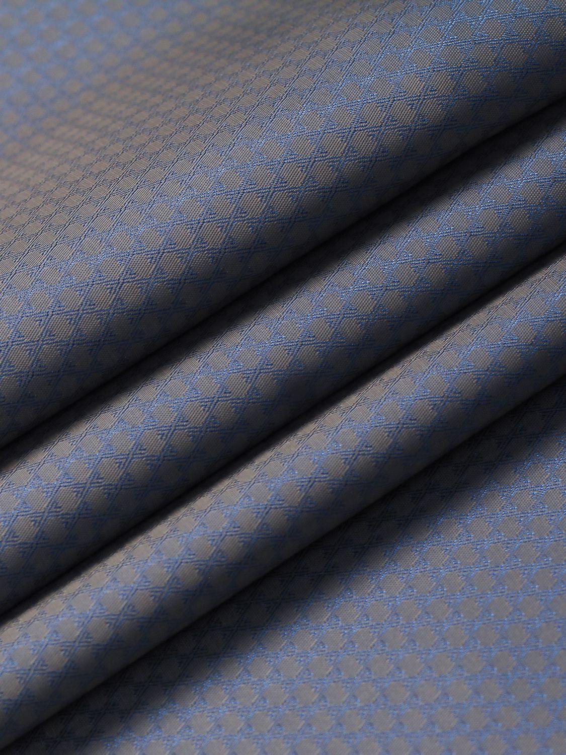 

Подкладочная ткань жаккард ассорти MDC FABRICS S525/631 Поливискоза (1м), Голубой, S525(1м)