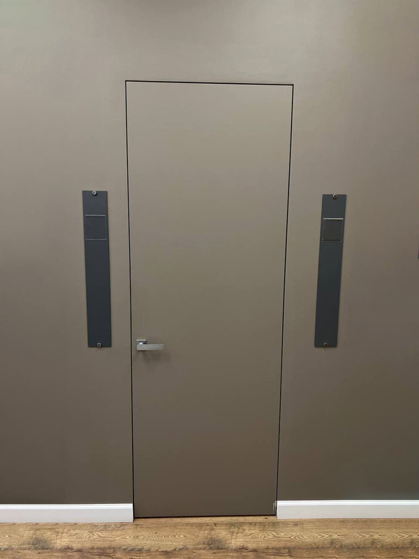 

Межкомнатная дверь скрытого монтажа Doors4U с алюминиевой кромкой 2000х600 СД-03.03, С алюминиевой кромкой обратного открывания 2000х600