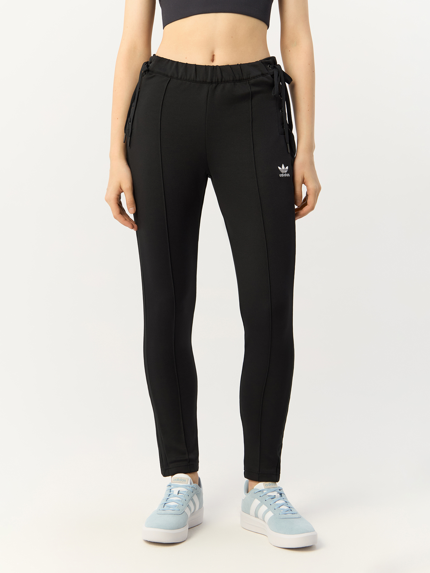 

Спортивные брюки женские Adidas Originals Original Laced Slim HK5082 черные 34 EU, Черный, Original Laced Slim