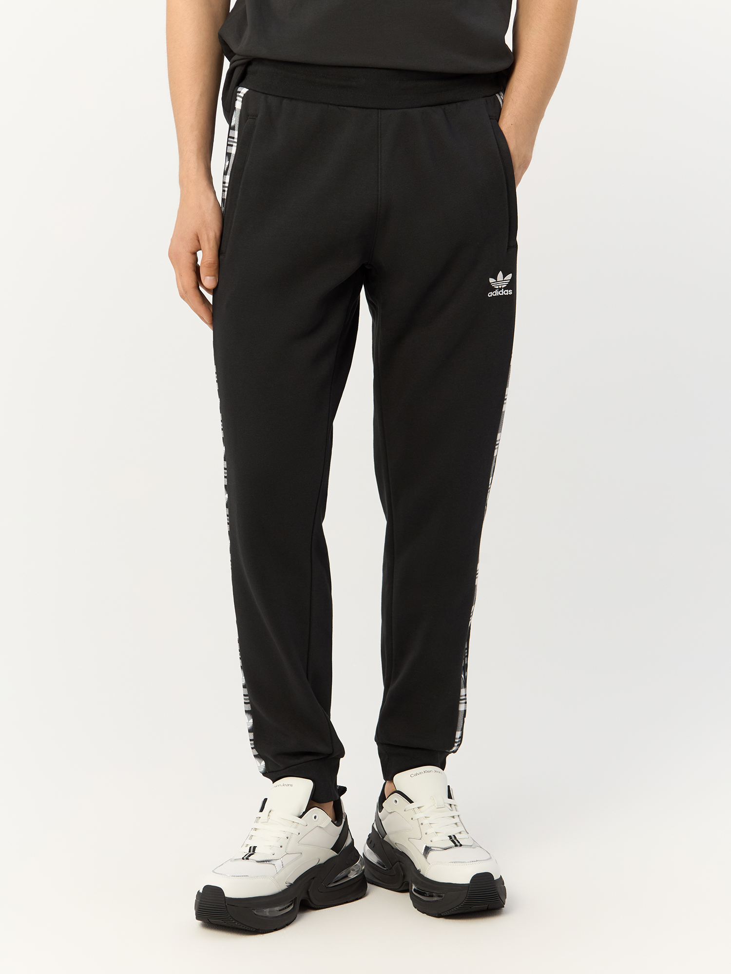 Спортивные брюки мужские Adidas IC8764 чёрные XS