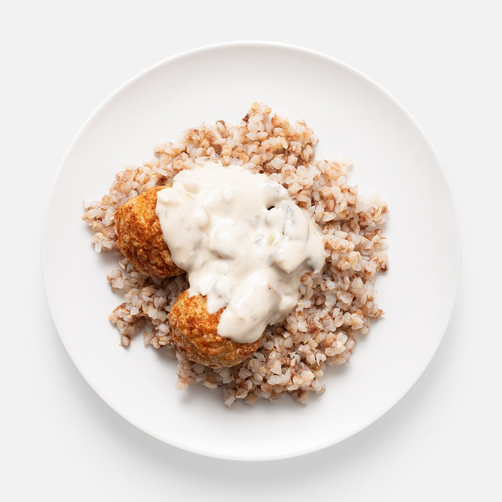 

Фрикадельки Кухня на районе куриные, с гречкой и грибным соусом, 250 г