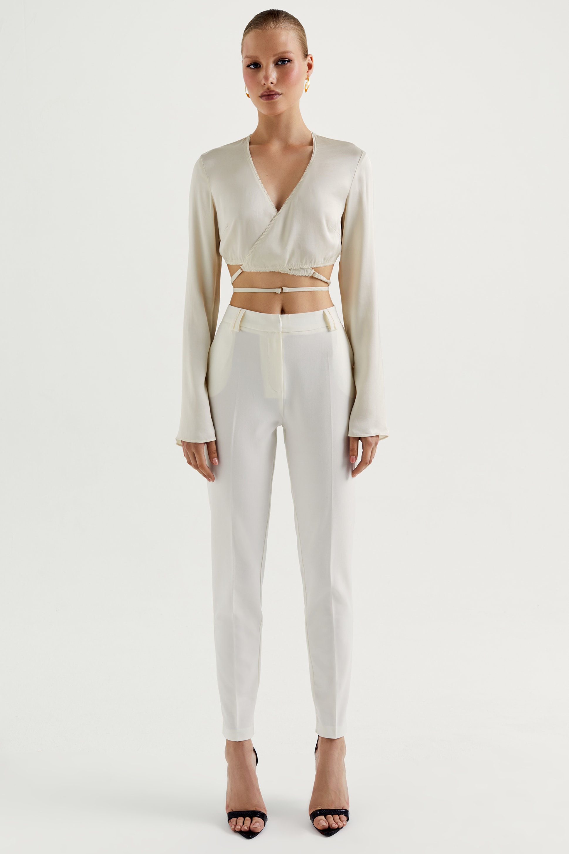 

Брюки женские LOVE REPUBLIC 2357225742 бежевые 40 RU, 2357225742