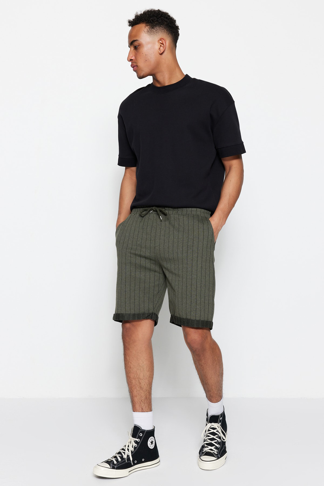 

Шорты мужские Trendyol TMNSS20SR0200 зеленые M, Зеленый, TMNSS20SR0200