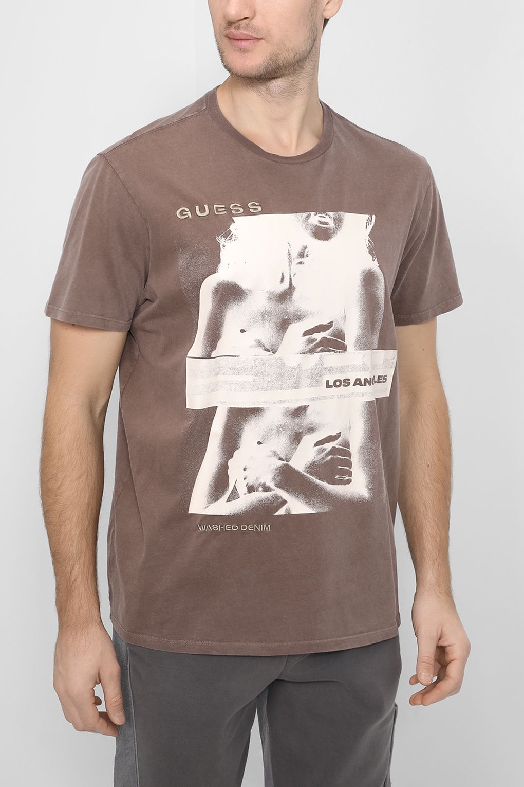 

Футболка мужская Guess M2BI79 KBDL0 коричневая XL, Коричневый, M2BI79 KBDL0