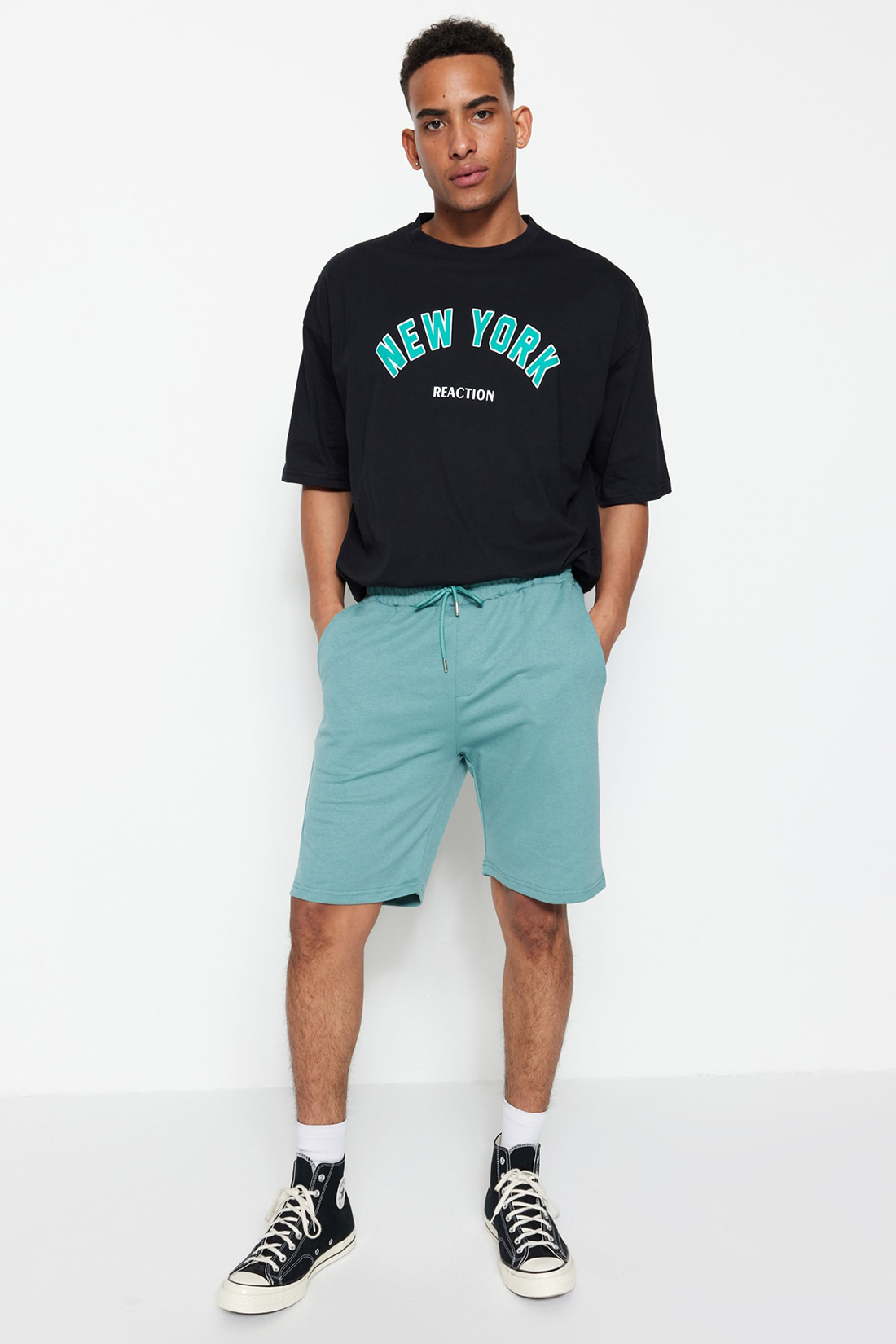 

Шорты мужские Trendyol TMNSS20SR0068 зеленые M, Зеленый, TMNSS20SR0068