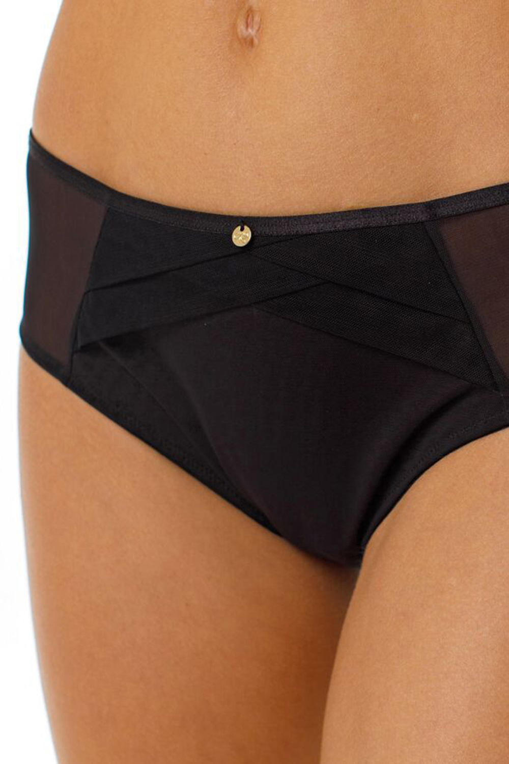 

Трусы женские COQUETTE REVUE 94125-17 черные 38, Черный, 94125-17