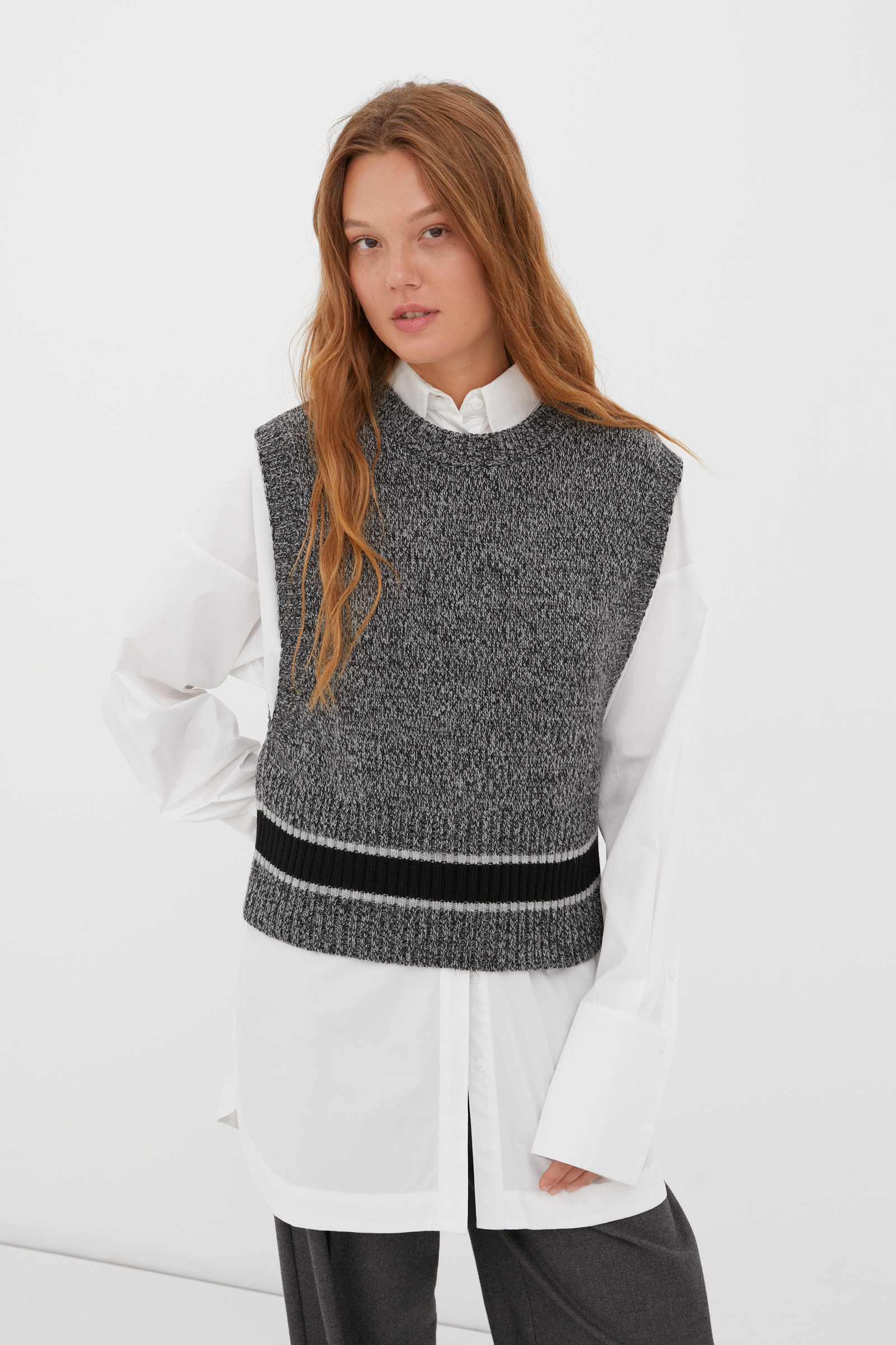 

Жилет женский Finn Flare FAB11111 серый 2XL, FAB11111
