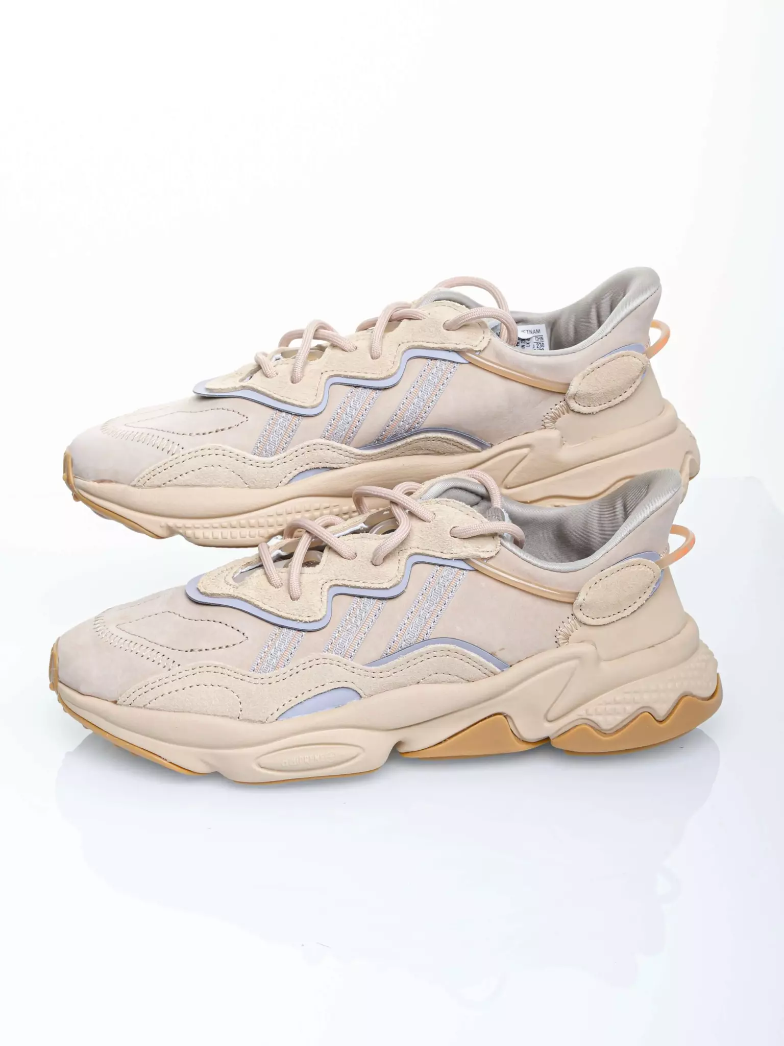 

Кроссовки унисекс Adidas OZWEEGO бежевые 6 US, Бежевый, OZWEEGO