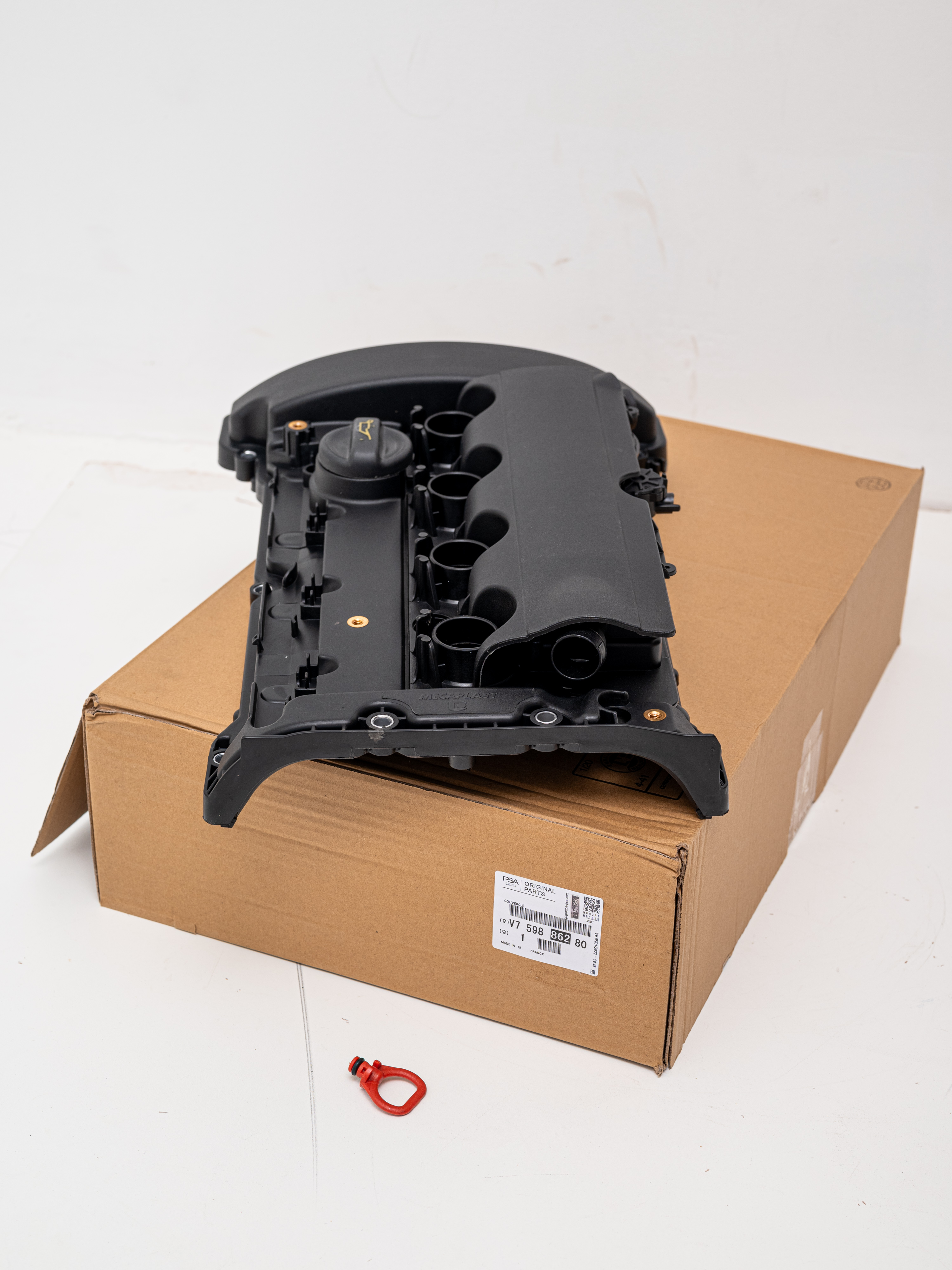 

Клапанная крышка турбированного двигателя Gen2 Euro5 Peugeot Citroen