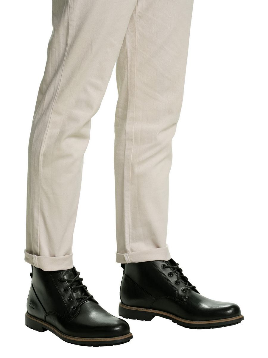 

Ботинки мужские Clarks 001363998 черные 44.5 EU, Черный, 001363998