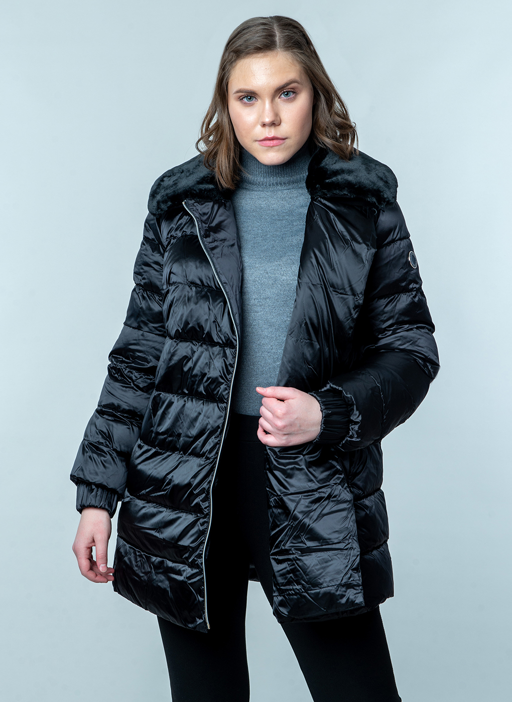 

Куртка женская Каляев 58004 черная 52 RU, 58004