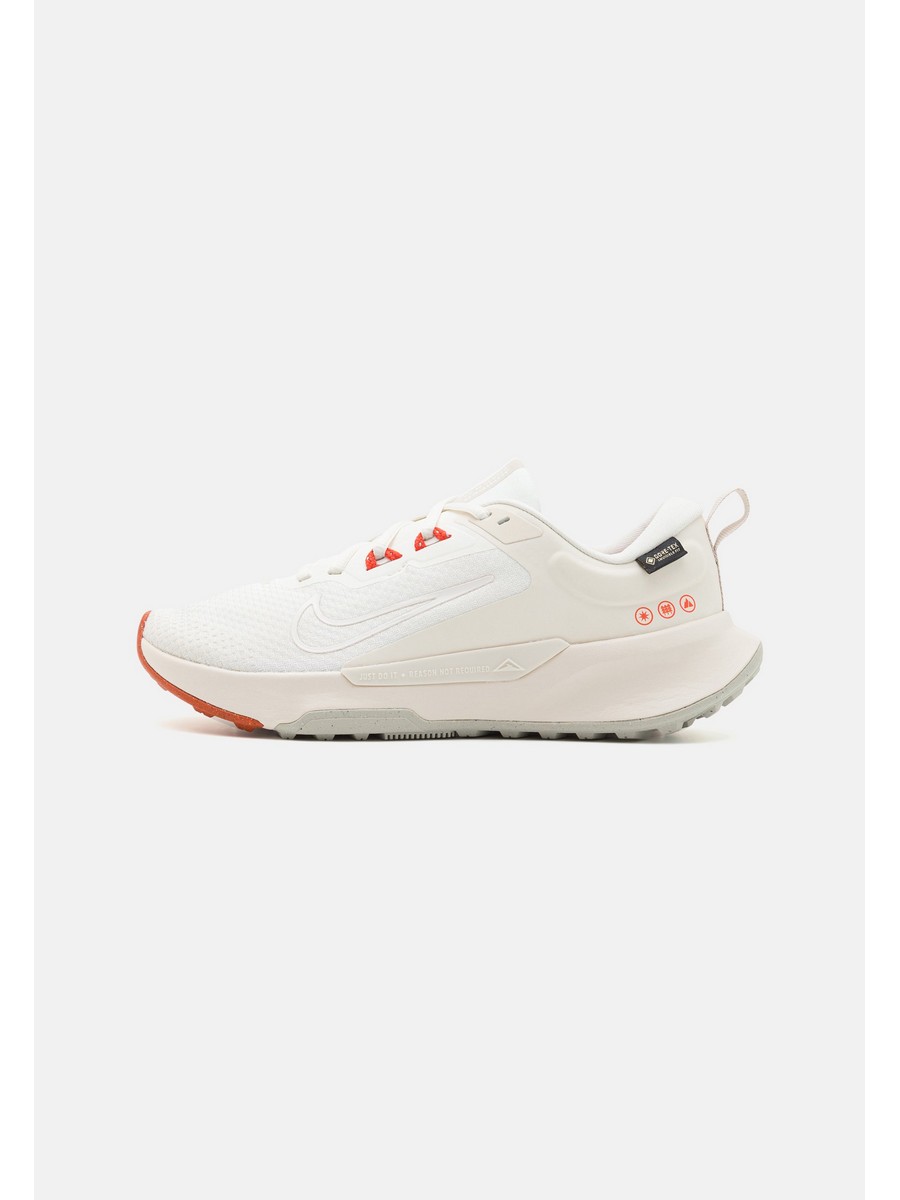 

Кроссовки женские Nike N1241A1AZ белые 38.5 EU, Белый, N1241A1AZ