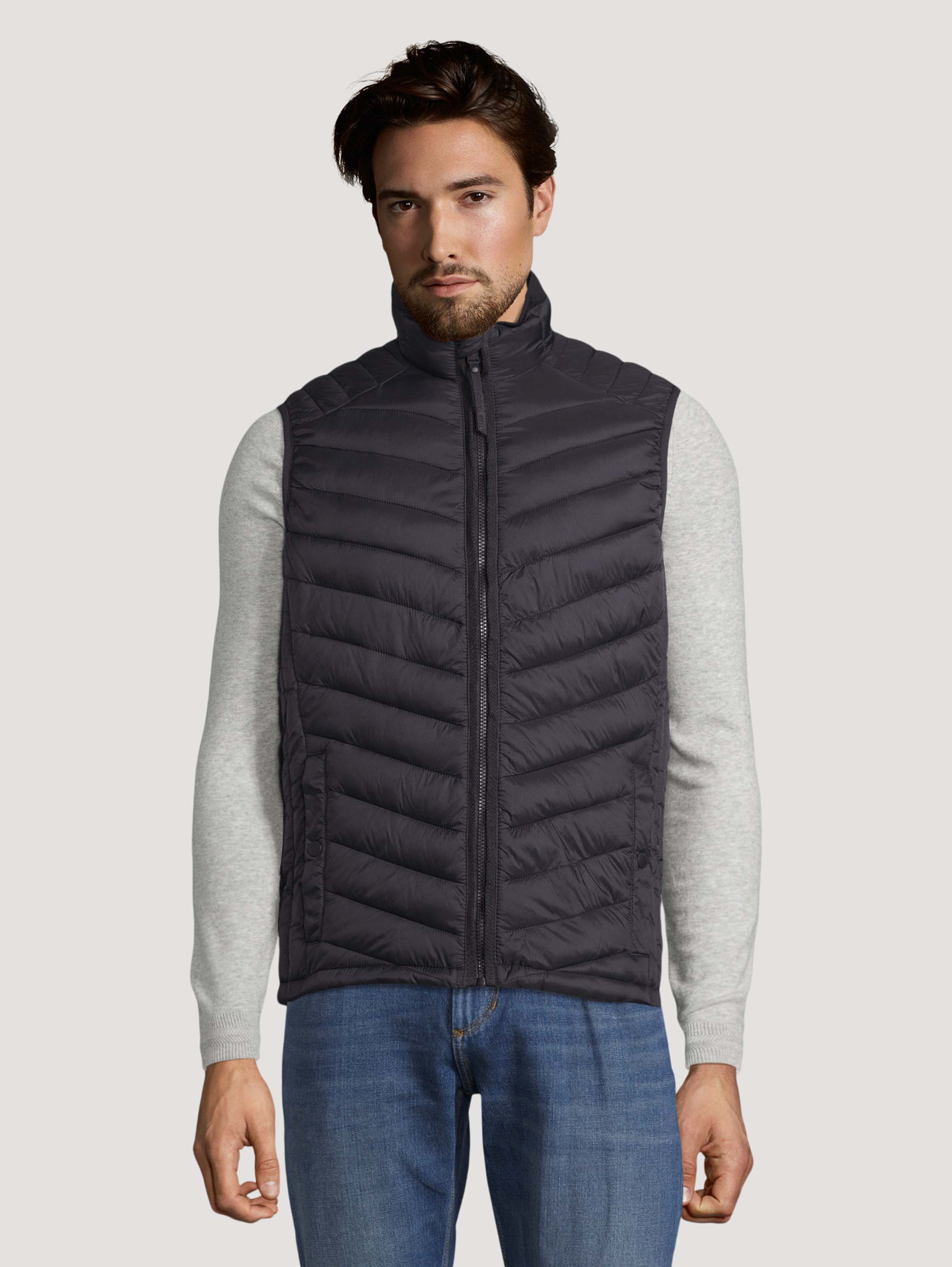 

Утепленный жилет мужской TOM TAILOR 1028371 черный XL, 1028371