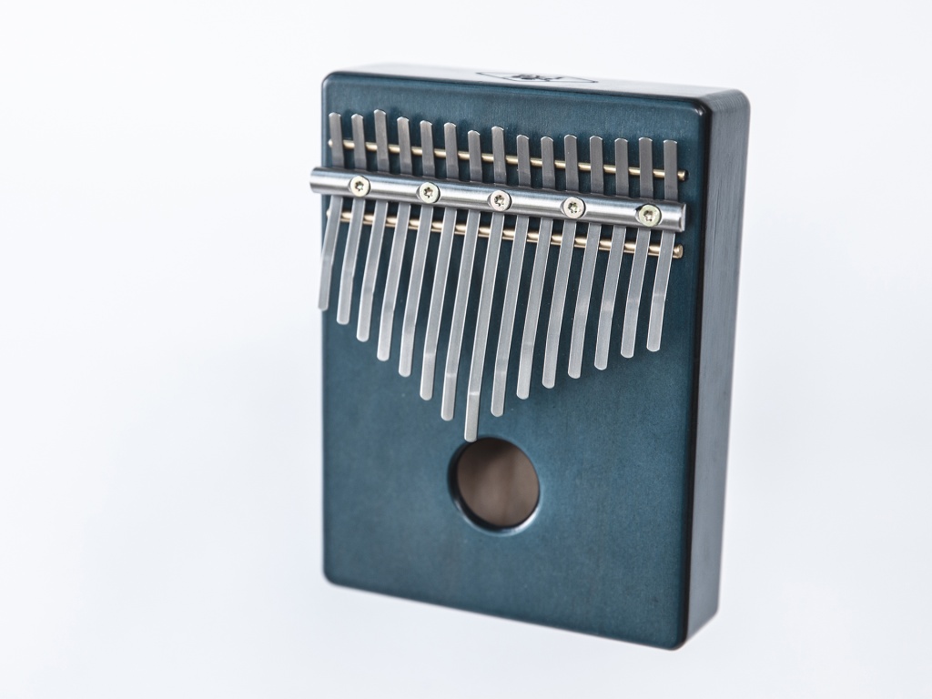 

Калимба альта 15, средняя, Middle East, синяя, Kalimba LAB KL-A-A15MMPM-N