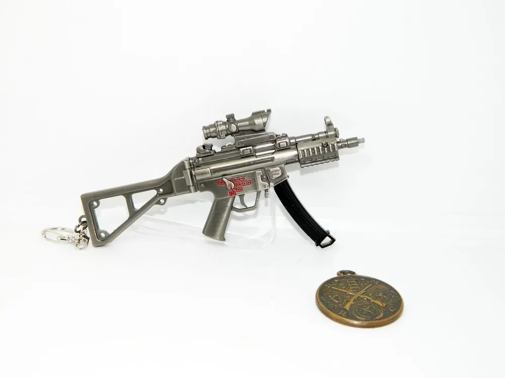 

Брелок мужской Mp5 серый металлик, mp5