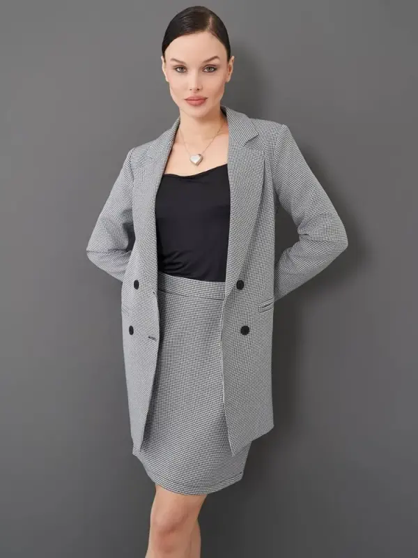 Костюм женский DAZZLE STYLE Лика белый 42 RU