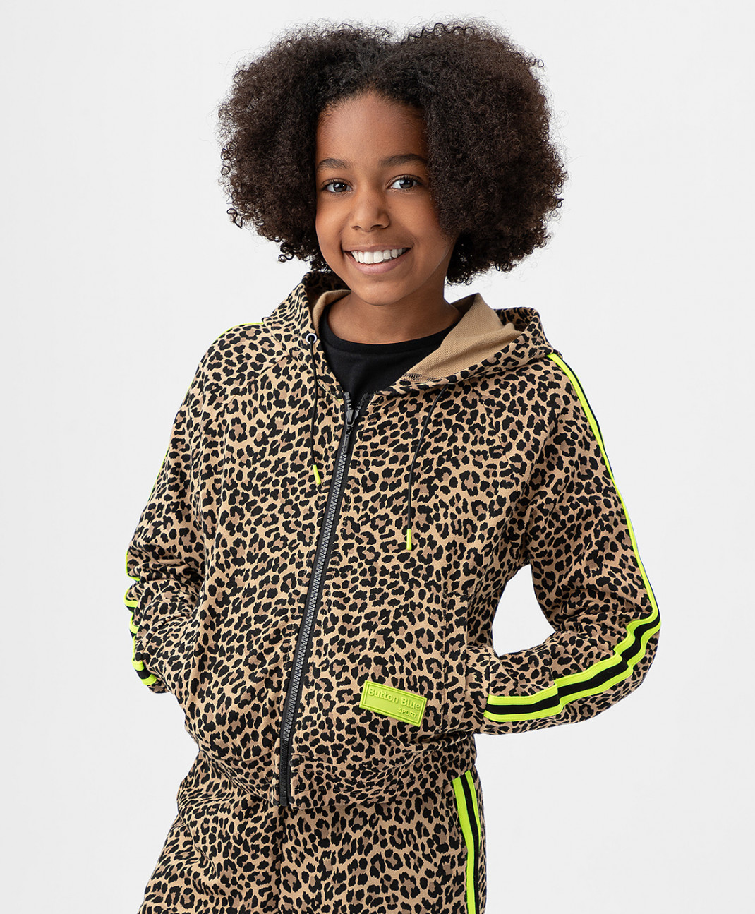 

Толстовка детская Button Blue 222BBGJC16033917 цв. бежевый р. 134, 222BBGJC1603