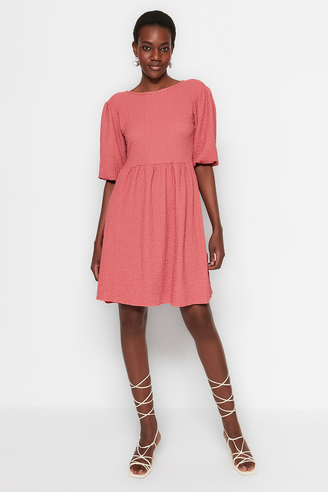 Платье женское Trendyol TWOSS23EL00710 розовое XS