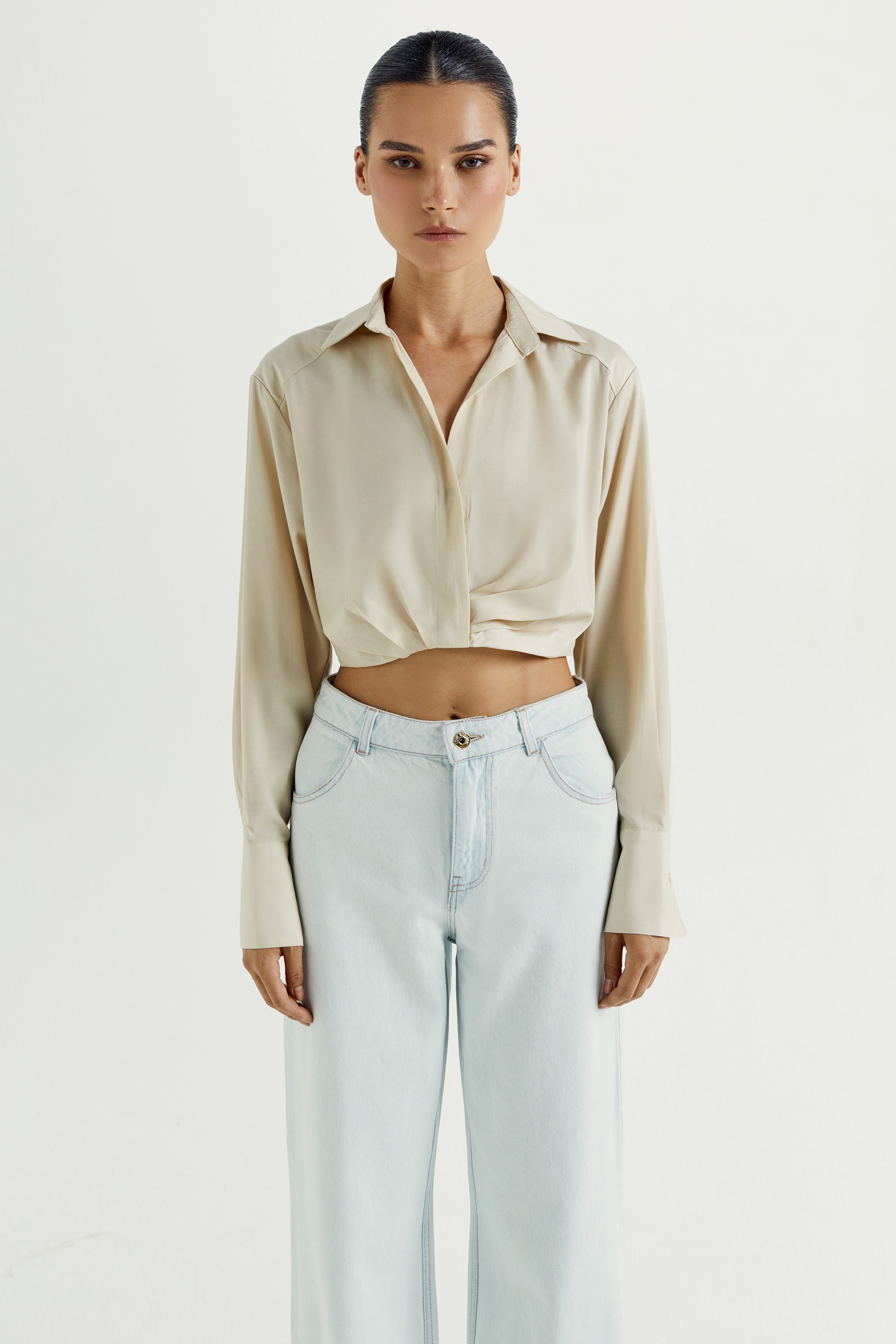 

Рубашка женская LOVE REPUBLIC 2358043369 бежевая 48 RU, 2358043369