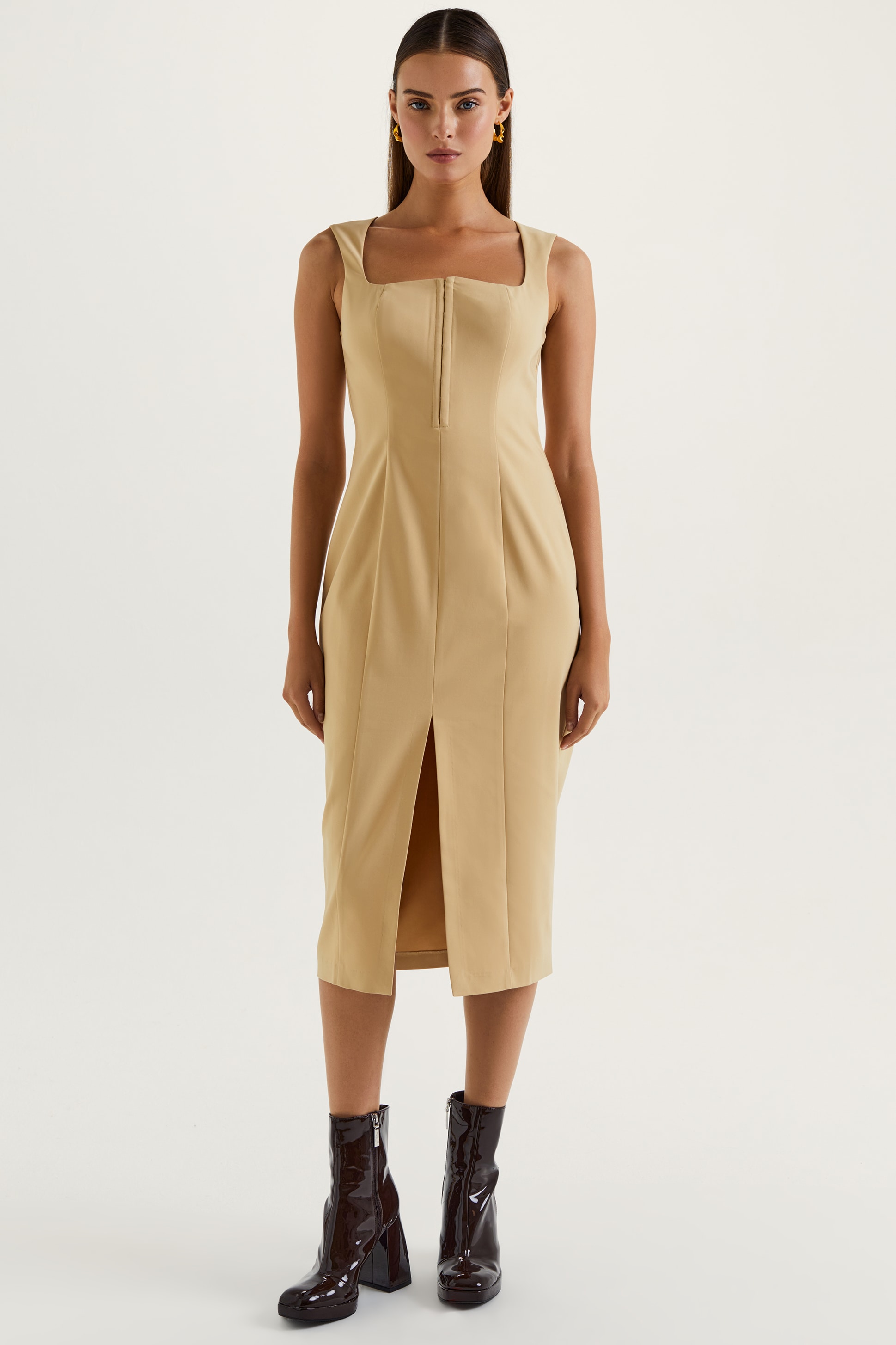 

Платье женское LOVE REPUBLIC 2358654571 бежевое 50 RU, 2358654571