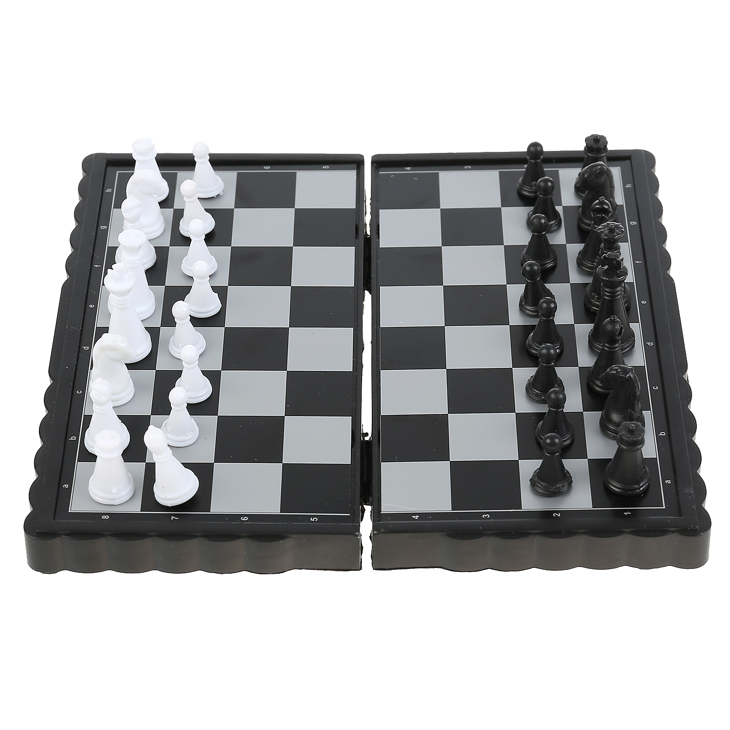 фото Магнитные шахматы играем вместе ми-ми-мишки