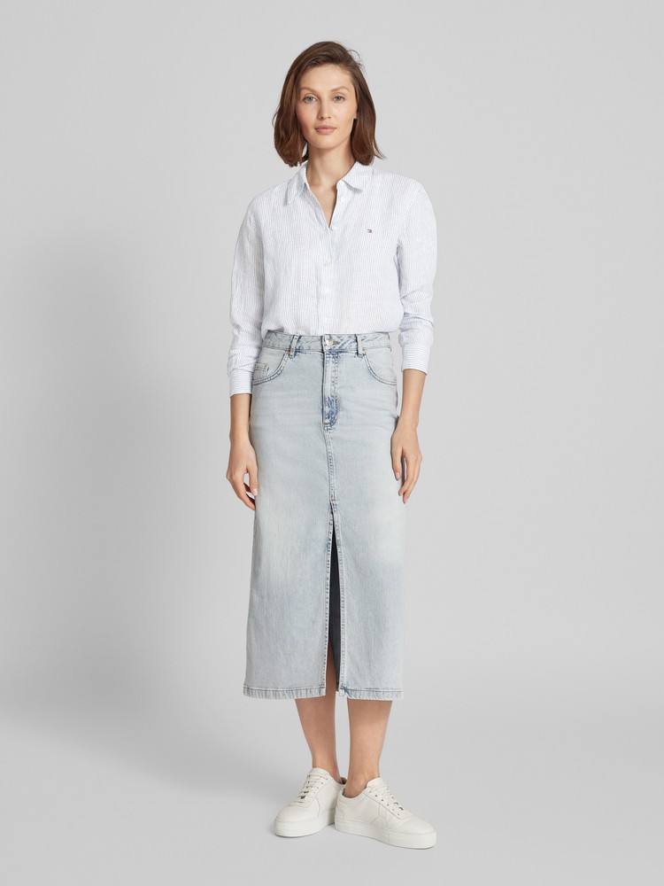 

Рубашка женская Tommy Hilfiger WW0WW42036 голубая 38 EU, Голубой, WW0WW42036