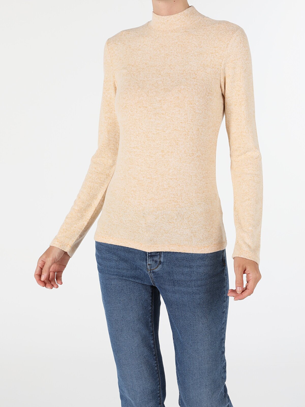 

Лонгслив женский Colins CL1050998_Q1.V1TM желтый S, CL1050998_Q1.V1TM