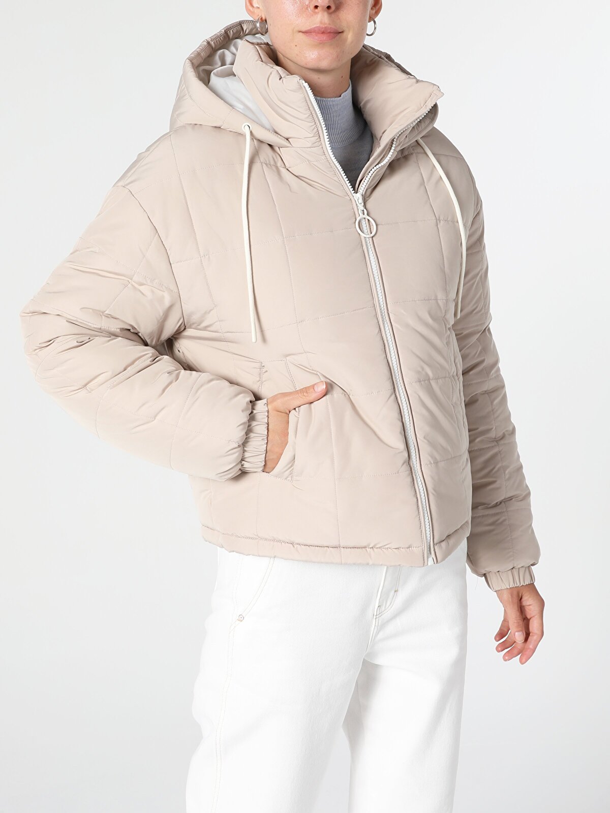 

Куртка женская Colin's CL1055722_Q1.V1 бежевая M, CL1055722_Q1.V1
