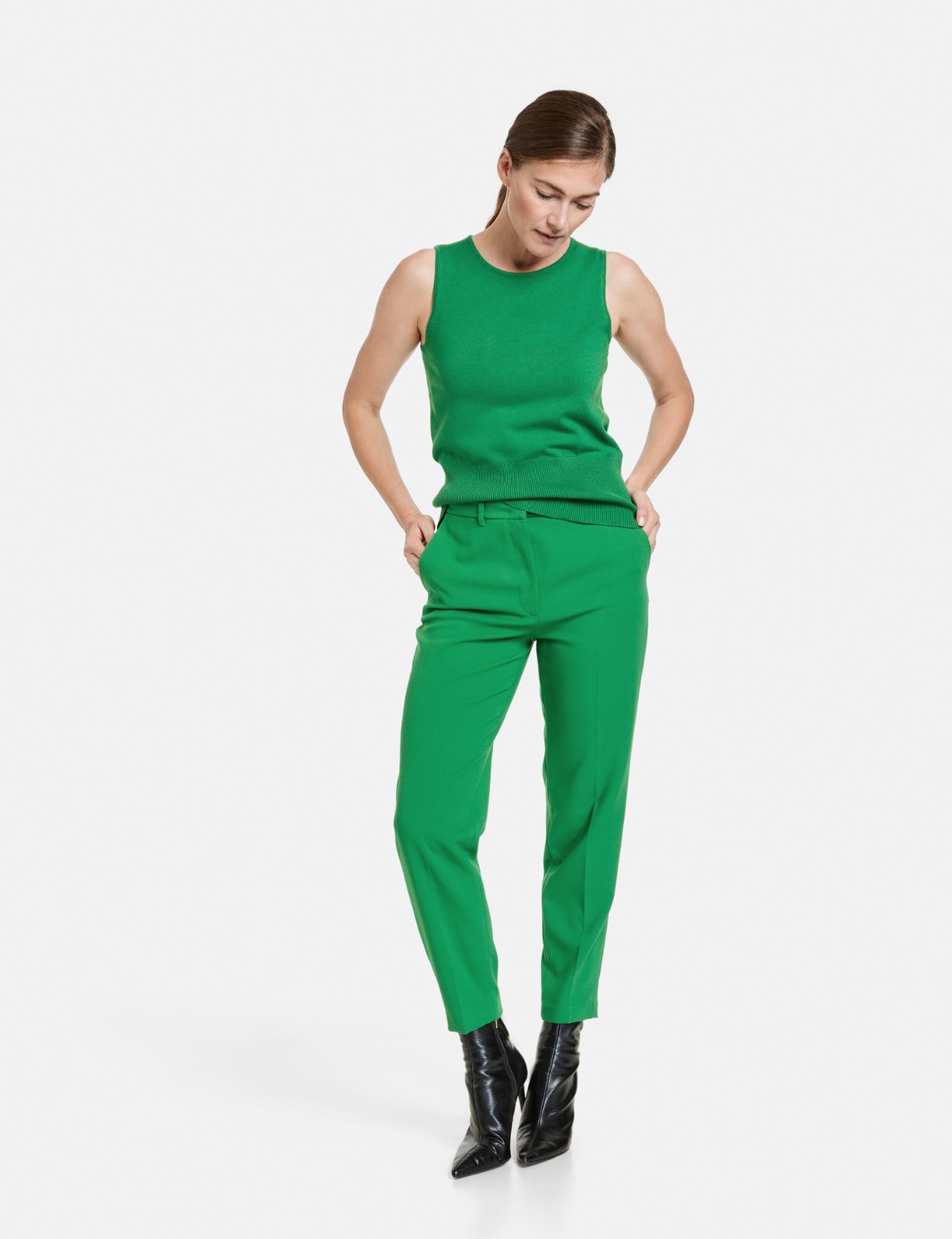 

Брюки женские Gerry Weber 120002-31340 зеленые 46, Зеленый, 120002-31340