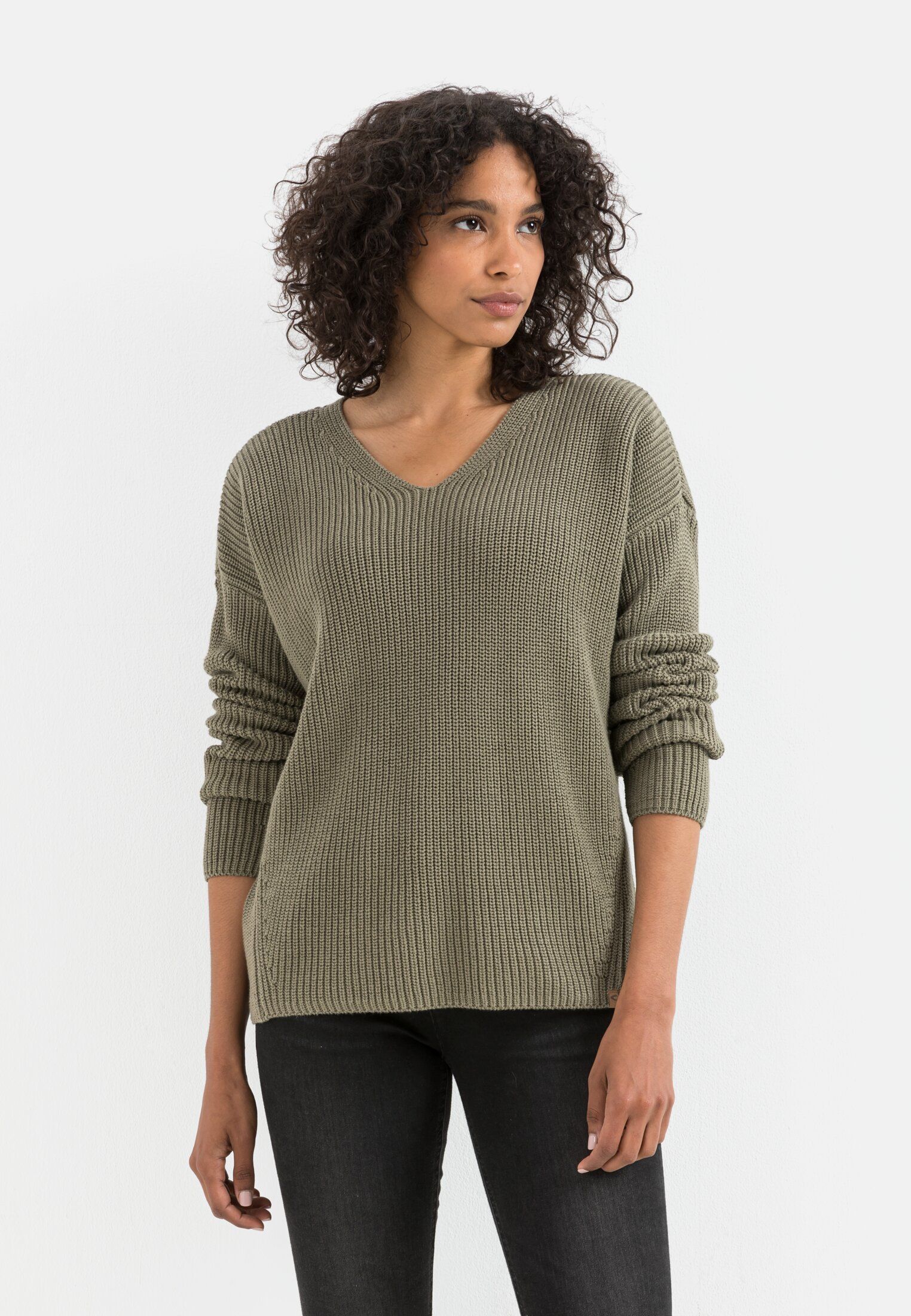 

Джемпер женский Camel Active 309589-8K20 хаки M (38-40 EU), 309589-8K20