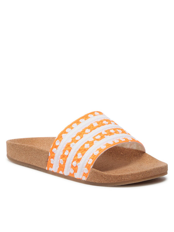 

Шлепанцы adilette W GX9482 adidas белый 40,5 EU, adilette W GX9482