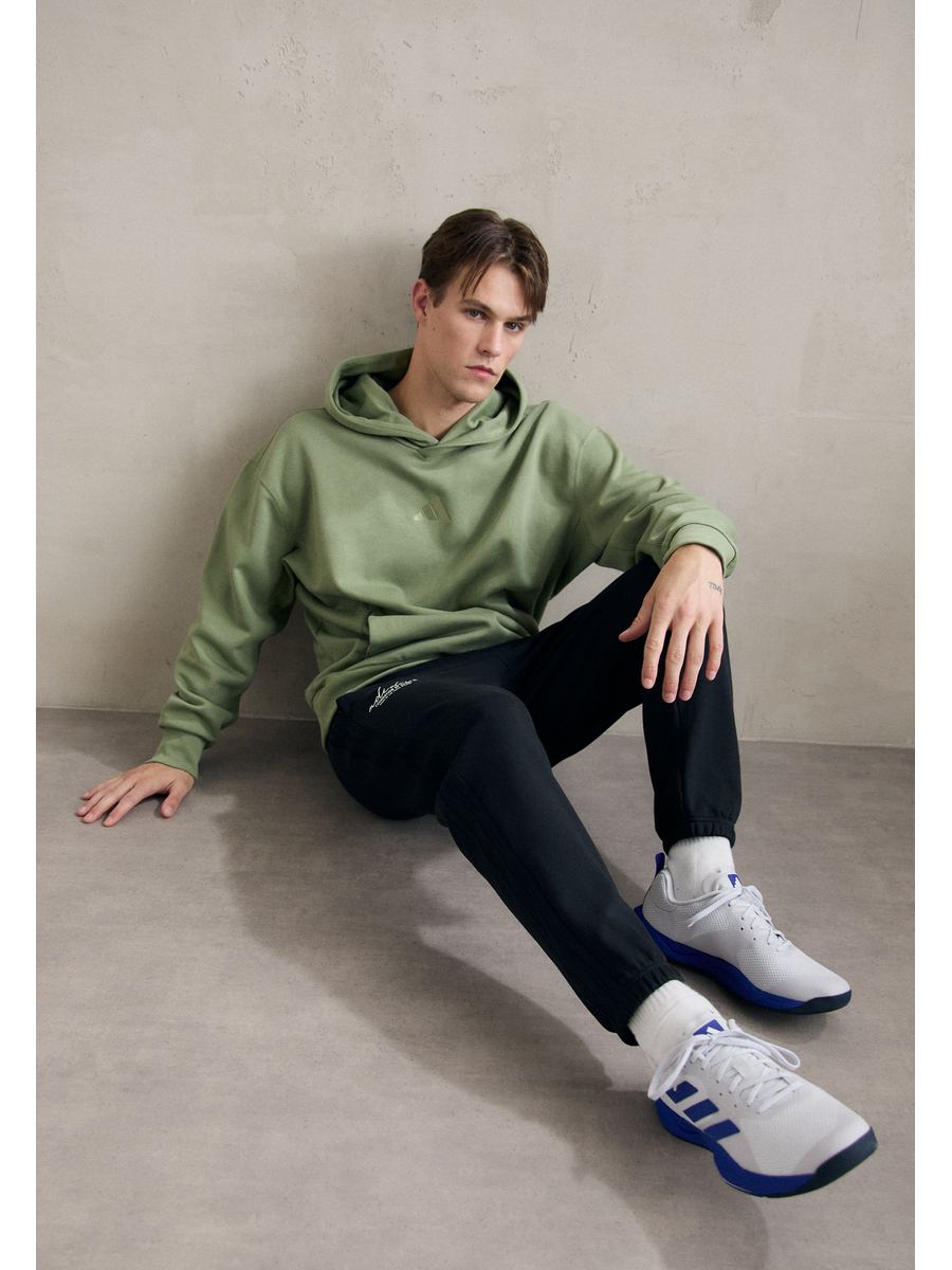 

Кроссовки мужские Adidas AD542A53B белые 49 1/3 EU, Белый, AD542A53B