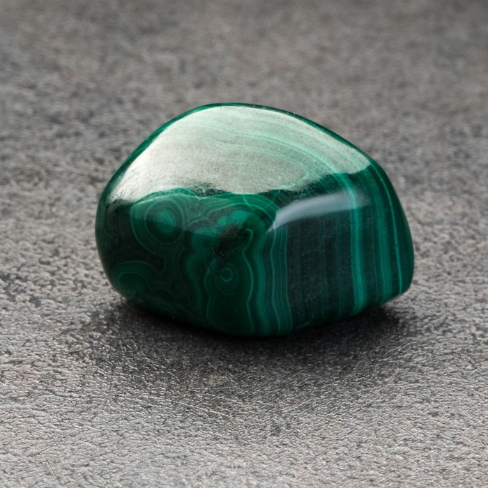 

Сувенир Камень большой, натуральный малахит