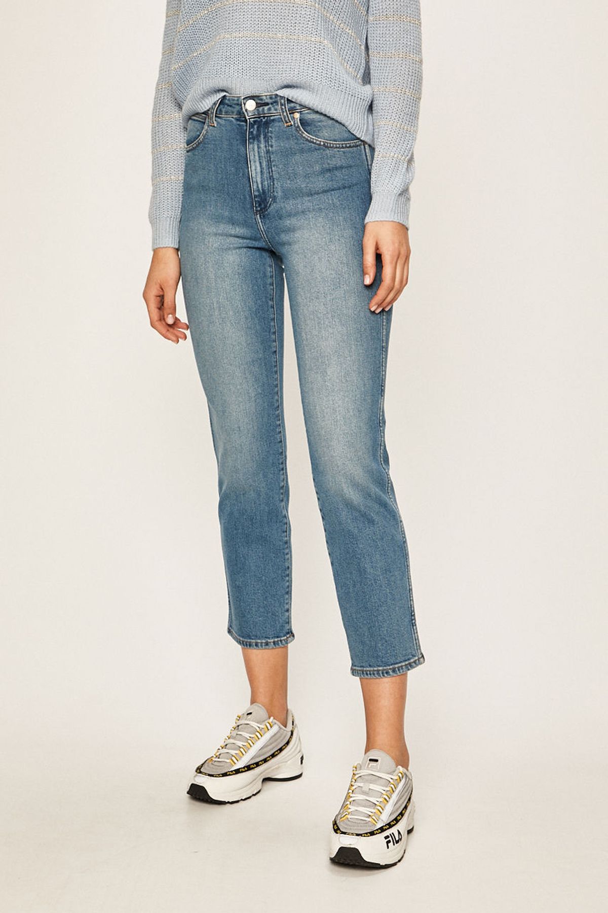

Джинсы женские Wrangler THE RETRO MID BLUE синие 26/34
