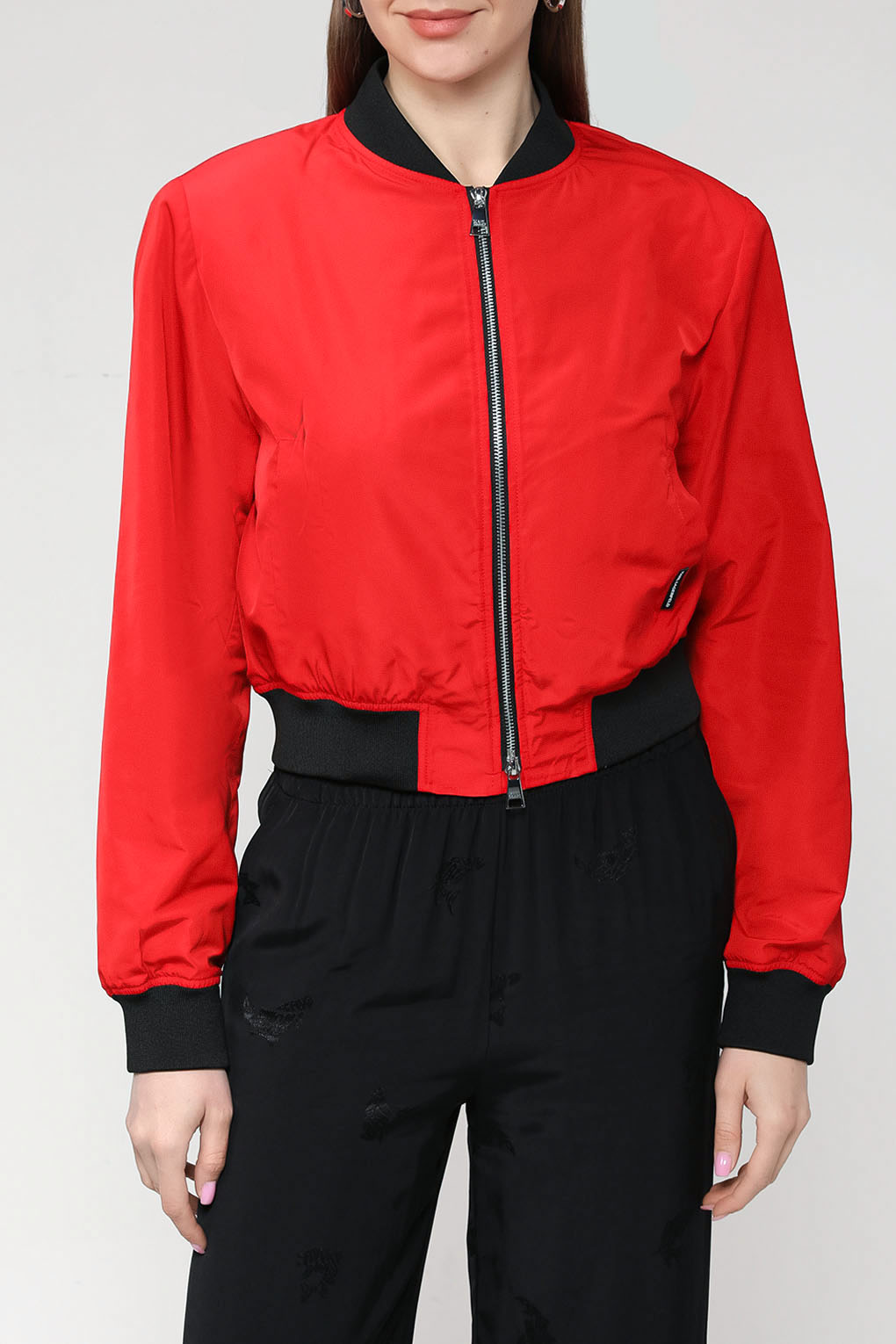 

Бомбер женский Karl Lagerfeld 231W1400 красный 40, 231W1400