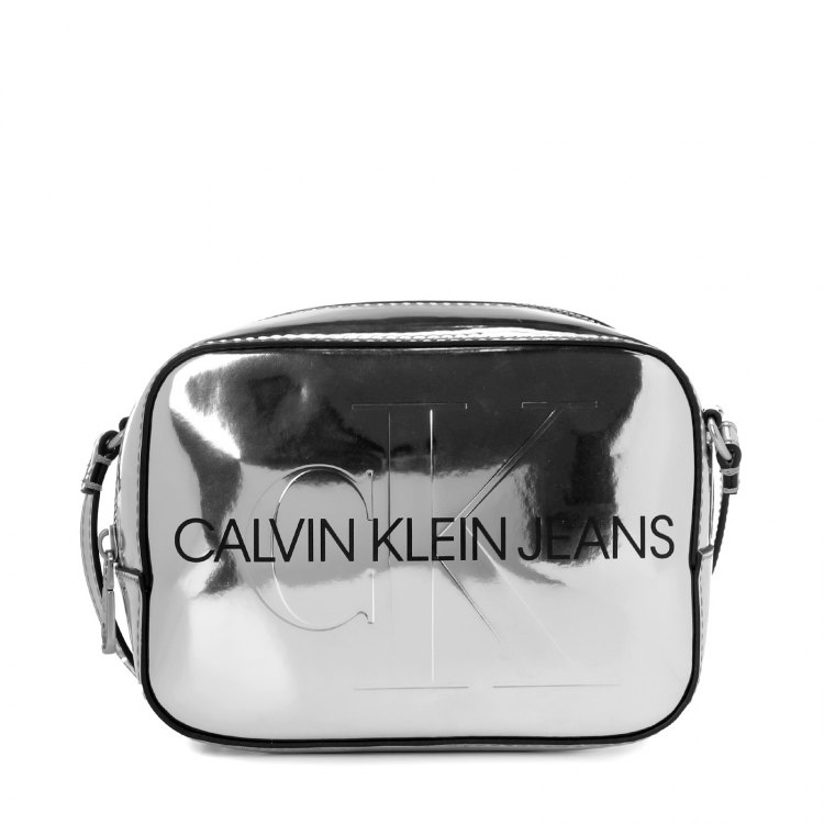 фото Сумка кросс-боди женская calvin klein jeans k60k608377 серебряная