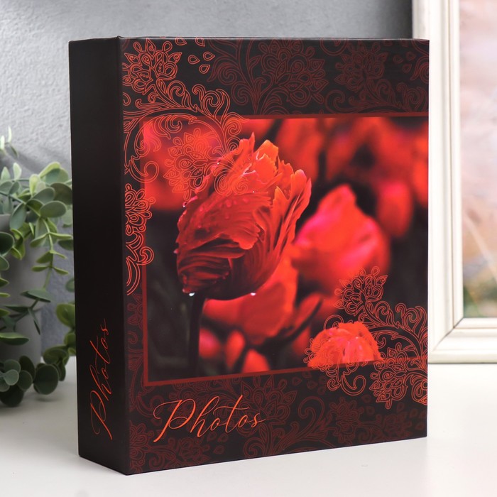 

Фотоальбом на 200 фото 10х15 см, пластик. листы bloom Тюльпаны