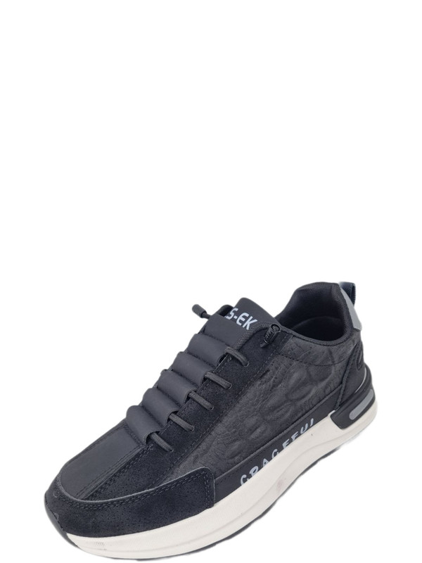 

Кроссовки мужские FRE FAMO 5582 черные 40 RU, Черный, 5582