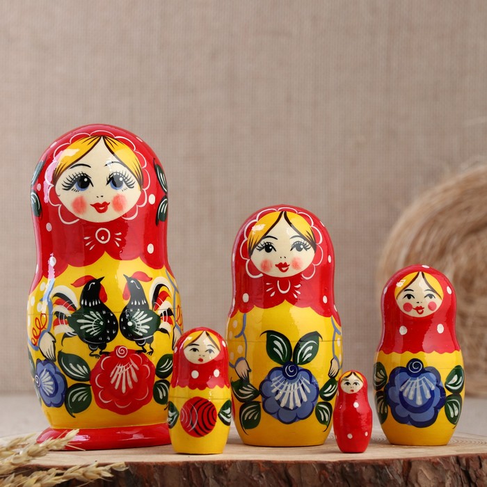 

Sima-land "Городецкая", красный платок, 5 кукольная