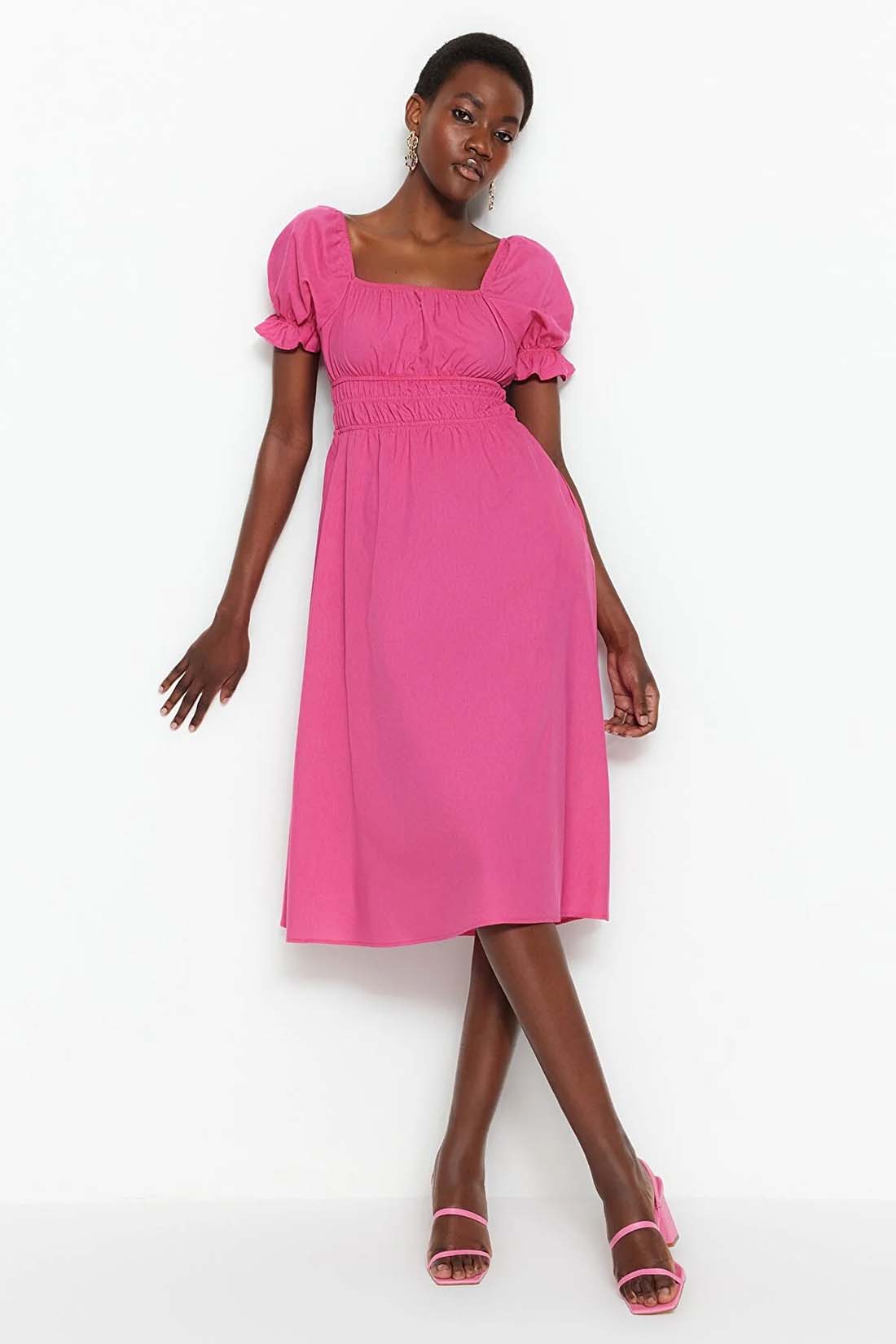 

Платье женское Trendyol TWOSS22EL1768 розовое 38, Розовый, TWOSS22EL1768