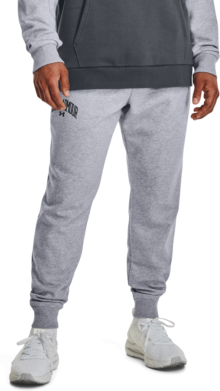 

Спортивные брюки мужские Under Armour 1373374 серые SM, Серый, 1373374