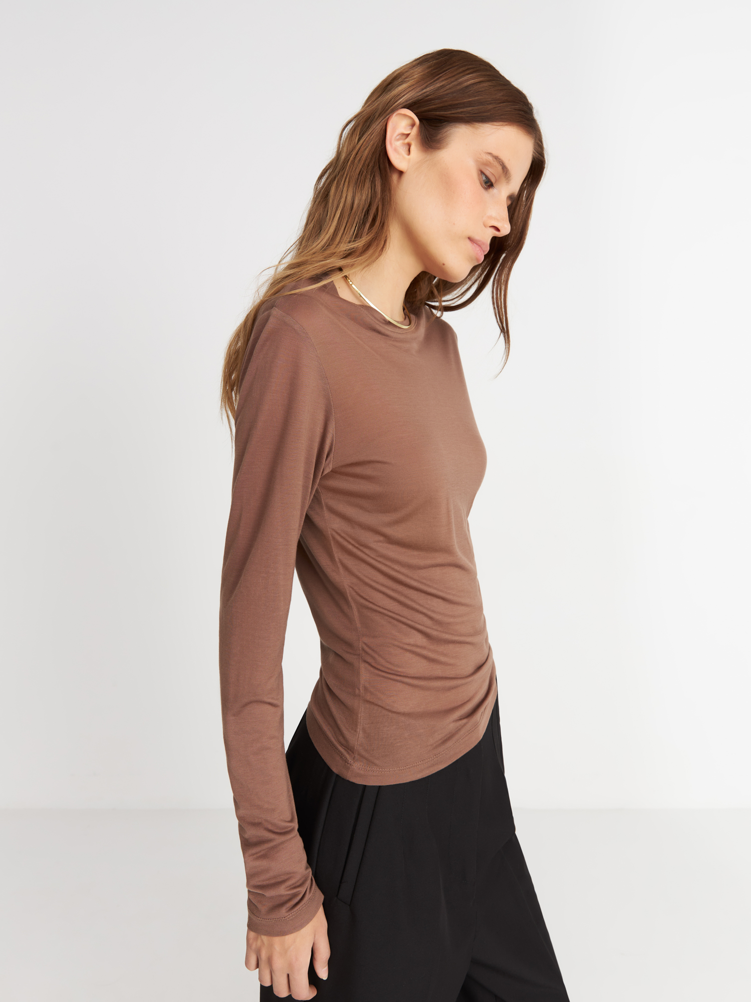 Лонгслив женский Arive 0301 коричневый XS 2190₽